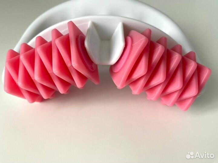 Массажер для тела ручной