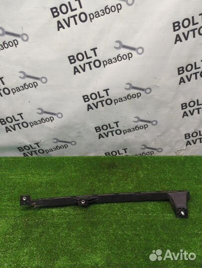 Направляющая стекла двери задняя правая Kia Venga