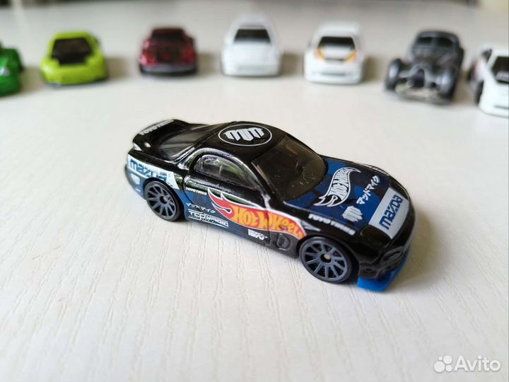 Лот Hot Wheels