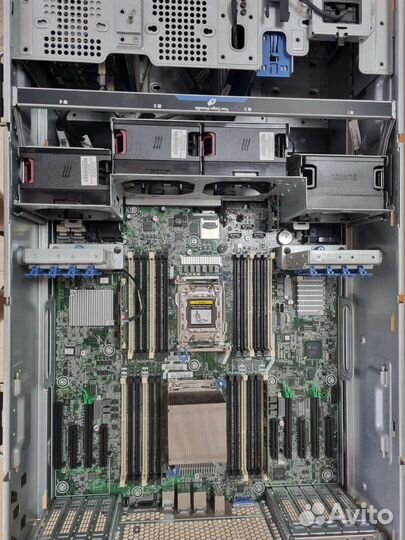 Сервер HP proliant ML350p gen8