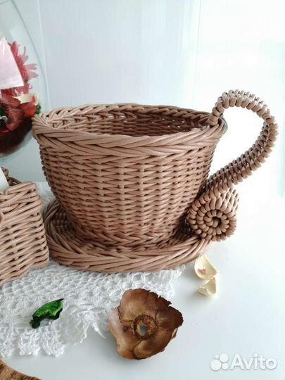 Чашка-конфетница плетеная