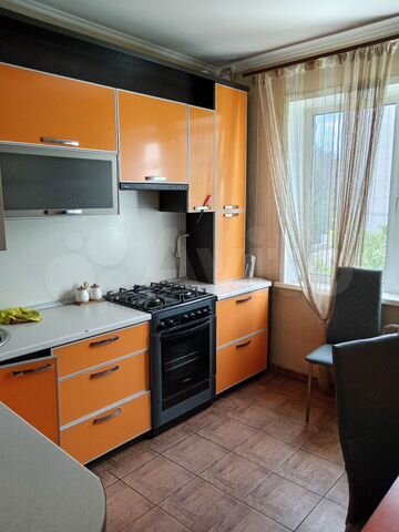 3-к. квартира, 65 м², 4/9 эт.