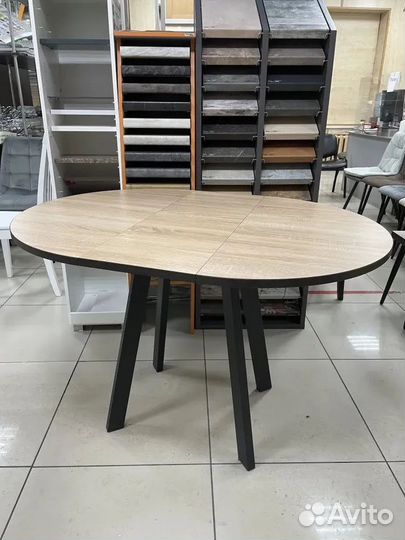 Стол круглый раздвижной в стиле лофт