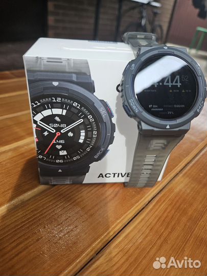 Смарт часы xiaomi amazfit active edge