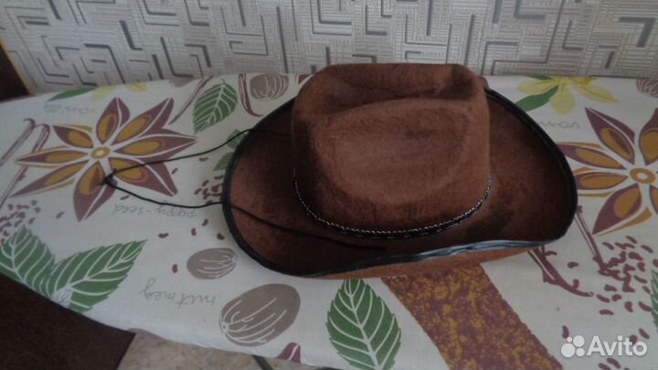 Ковбойская шляпа от новогоднего костюма