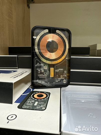 Прозрачный Battery Pack