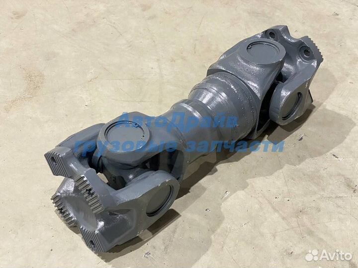 Карданный вал грузовиков Ман L500 мм