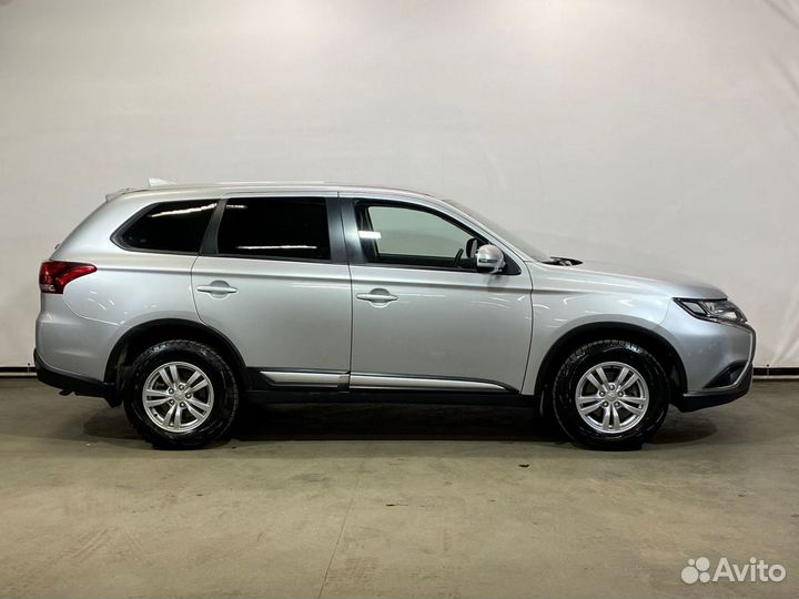 Mitsubishi Outlander 2.0 CVT, 2020, 61 181 км