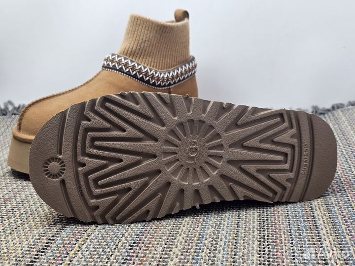 Ugg женские с носком Tazz knit Chestnut