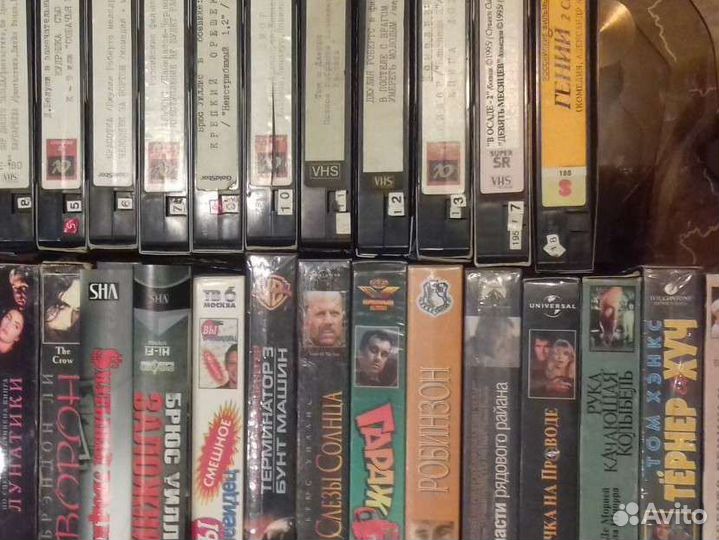 Видеокассеты с фильмами