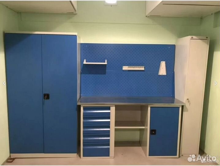 Шкаф металлический для инструментов