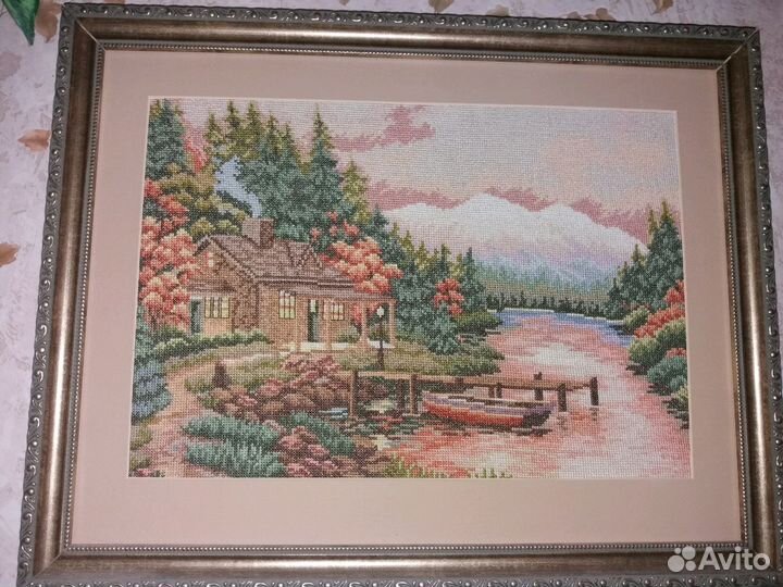 Картина вышита болгарским крестом