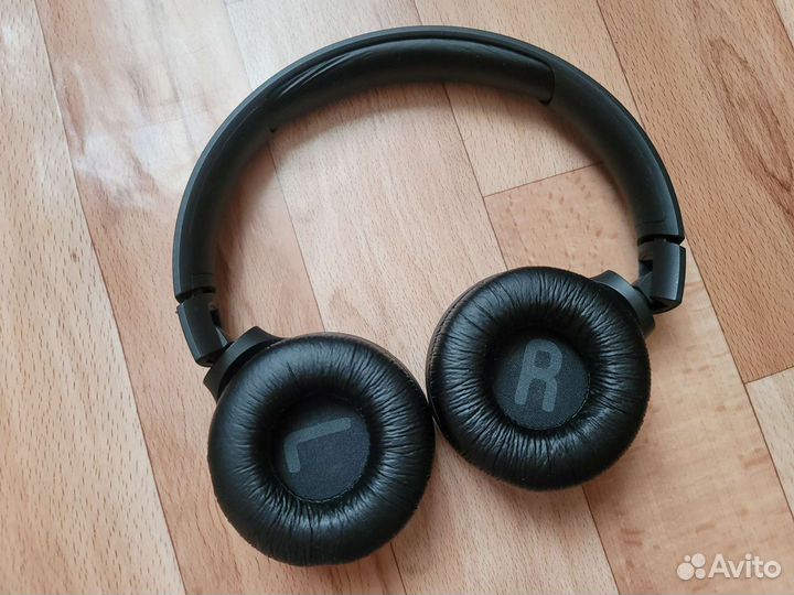 JBL 560bt отл сост