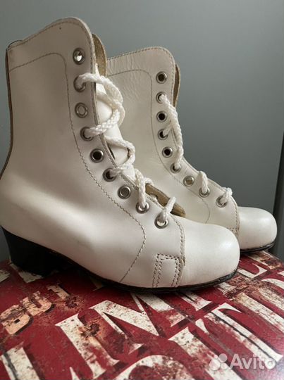 Ботинки для фигурного катания, размер 29 (18,5)