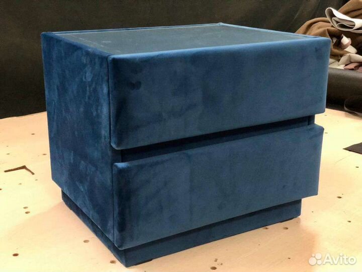 Тумба прикроватная