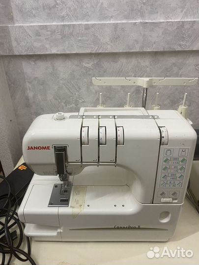 Распошивальная машина Janome