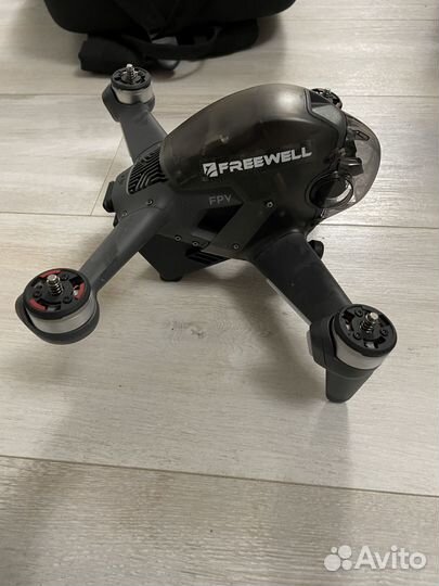 Квадрокоптер DJI FPV Combo