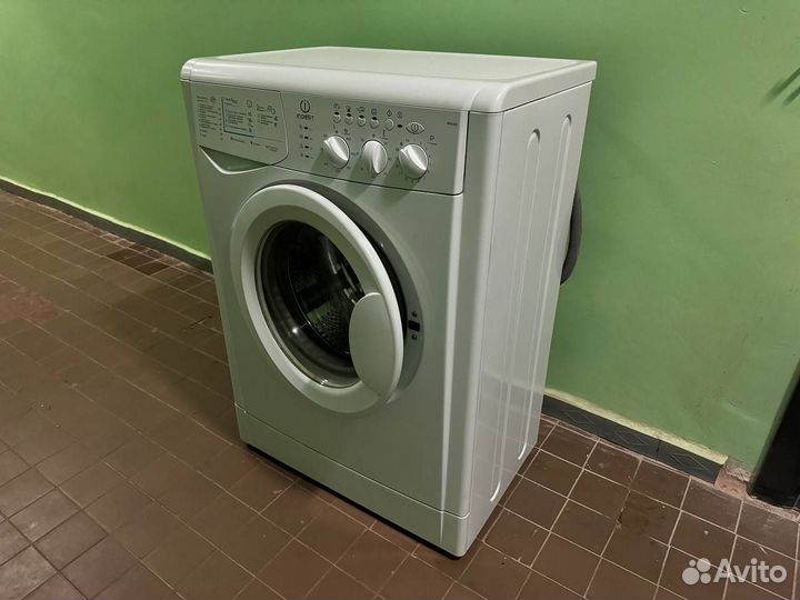 Стиральная машина indesit