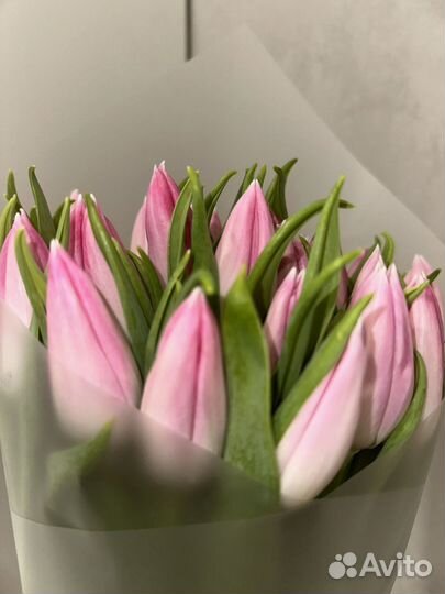 Готовые букеты тюльпанов