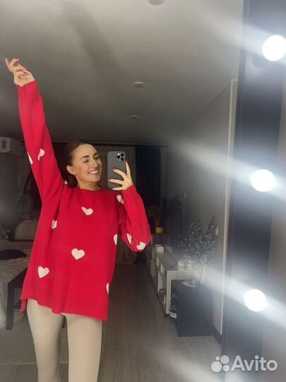 Свитер женский