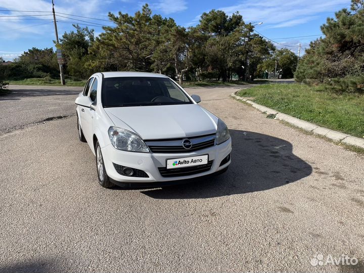 Opel Astra 1.6 МТ, 2009, 245 500 км