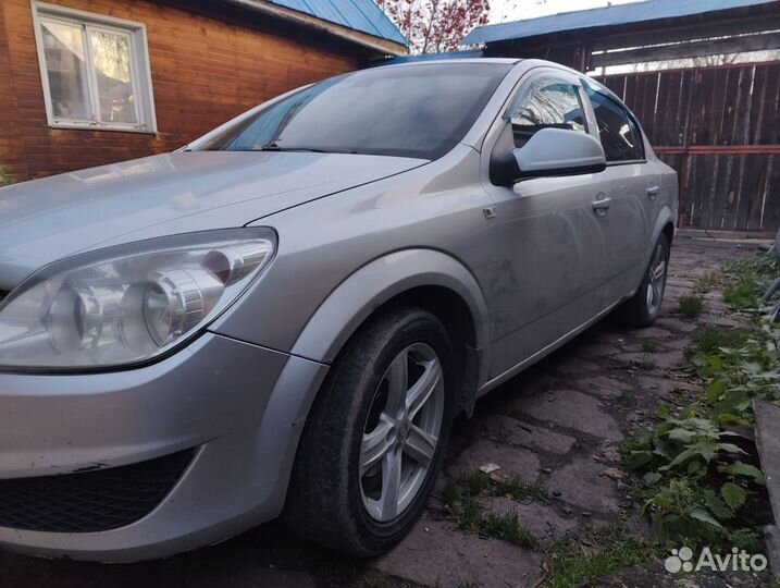 Opel Astra 1.6 МТ, 2011, 181 808 км