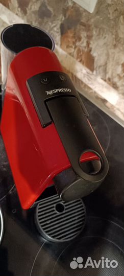 Кофемашина nespresso essenza mini D30
