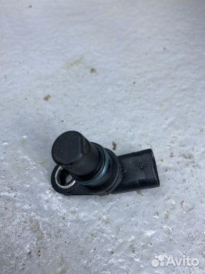 Датчик положения распредвала Vag 07L905163B