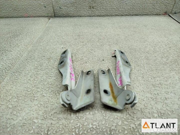 Петля капота daihatsu hijet