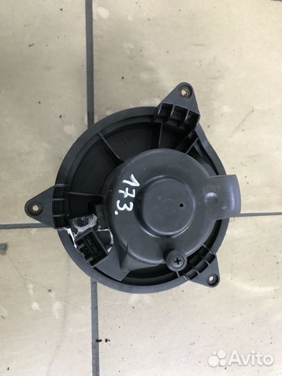 Моторчик отопителя Ford Focus 1