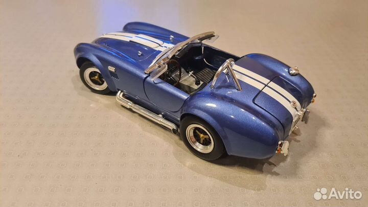 Коллекционная модель 1/18