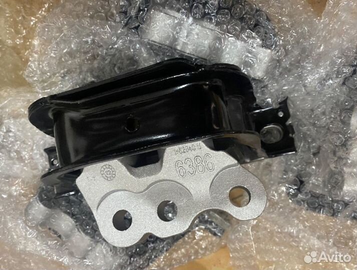 Опора двигателя Chevrolet Captiva, Opel Antara