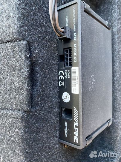 Автомобильный сабвуфер