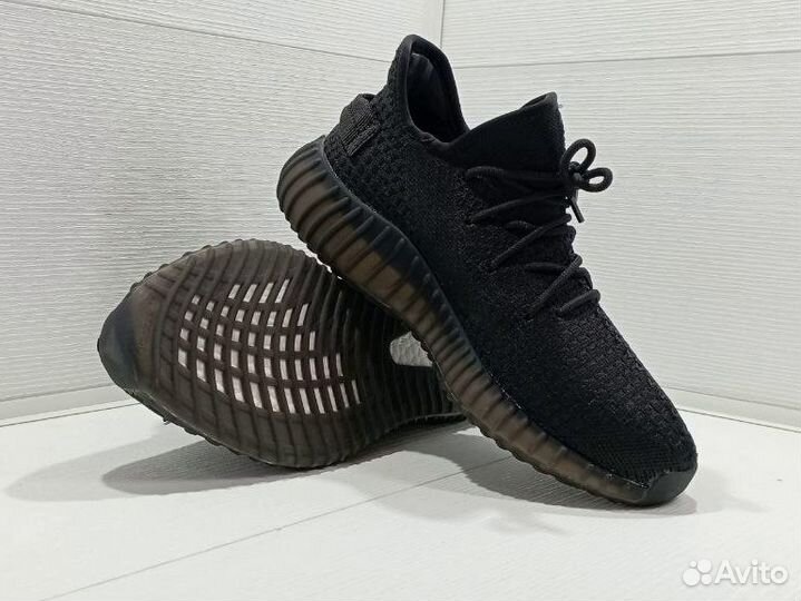 Кроссовки Adidas Yeezy Boost 350 v2