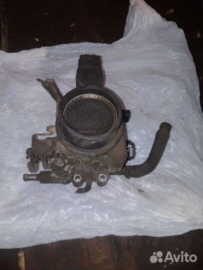 Дроссельная заслонка ниссан санни fb14 GA15 1.5