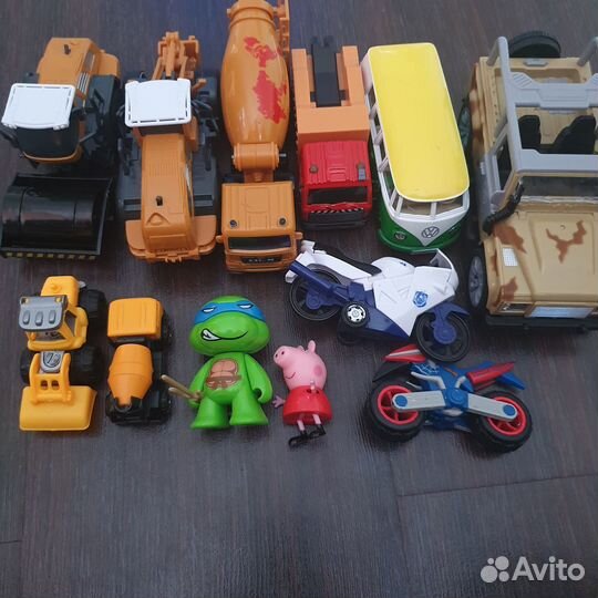 Игрушки пакетом. Машинки