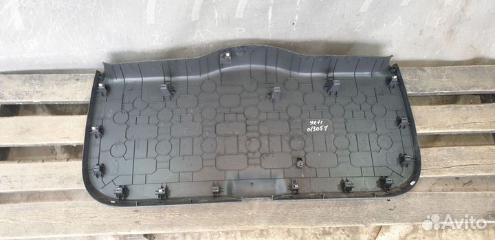 Обшивка крышки багажника Skoda Yeti Б/У Оригинал