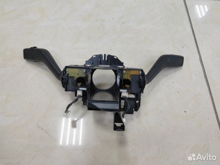 Блок подрулевых переключателей Volkswagen Passat