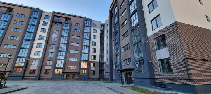 4-к. квартира, 107 м², 2/8 эт.