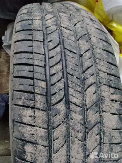 Bridgestone Dueler H/T 843 215/60 R17 96H