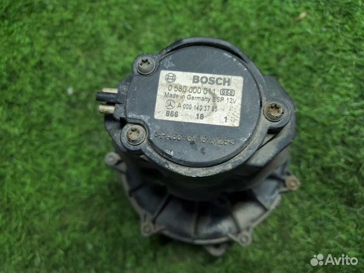 Насос воздушный Mercedes-Benz E-Class W210 M112E32