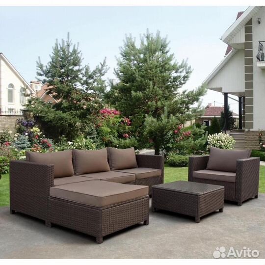 Комплект плетеной мебели