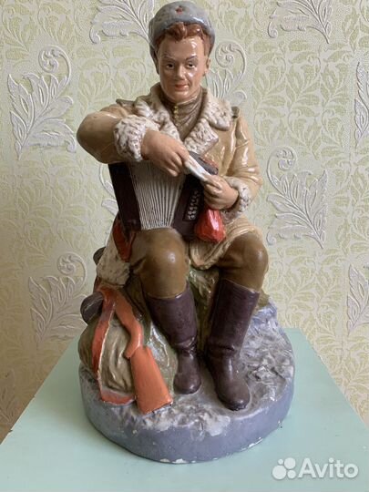 Статуэтка из гипса