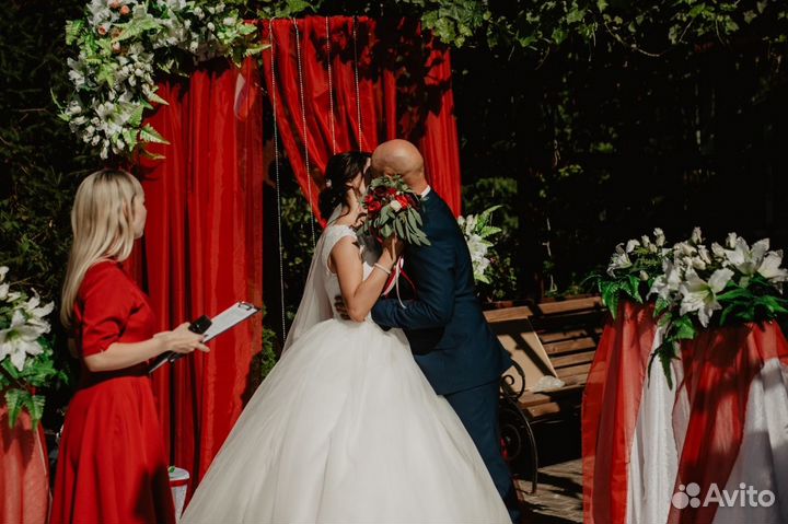 Ведущая на свадьбу, юбилей и корпоратив