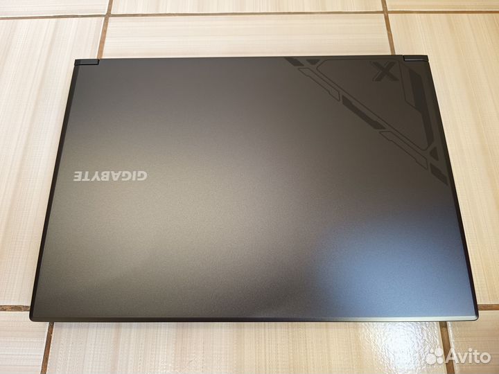 Новый игровой ноутбук Gigabyte G6X-9MG-42KZ853SD