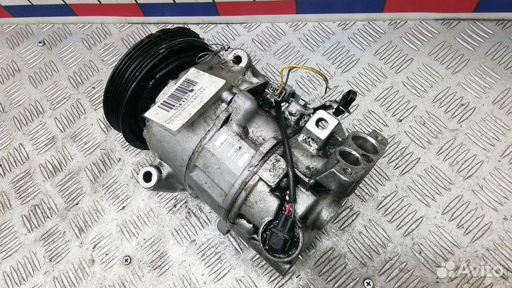 Компрессор системы кондиционирования Renault Megan