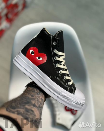 Convers Comme Des Garcons Play