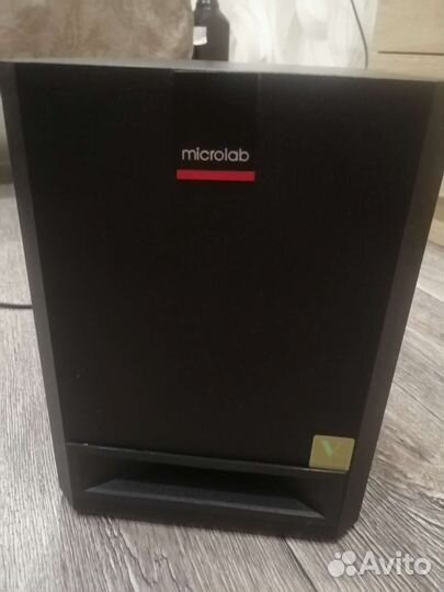 Продаю акустическую систему microlab V12