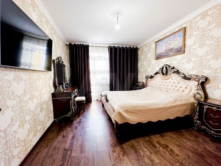 2-к. квартира, 72,6 м², 4/13 эт.