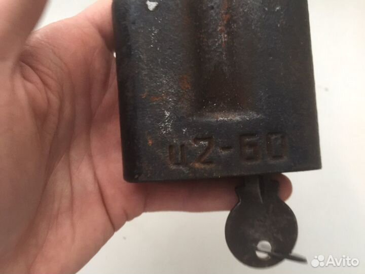 Замок с ключом